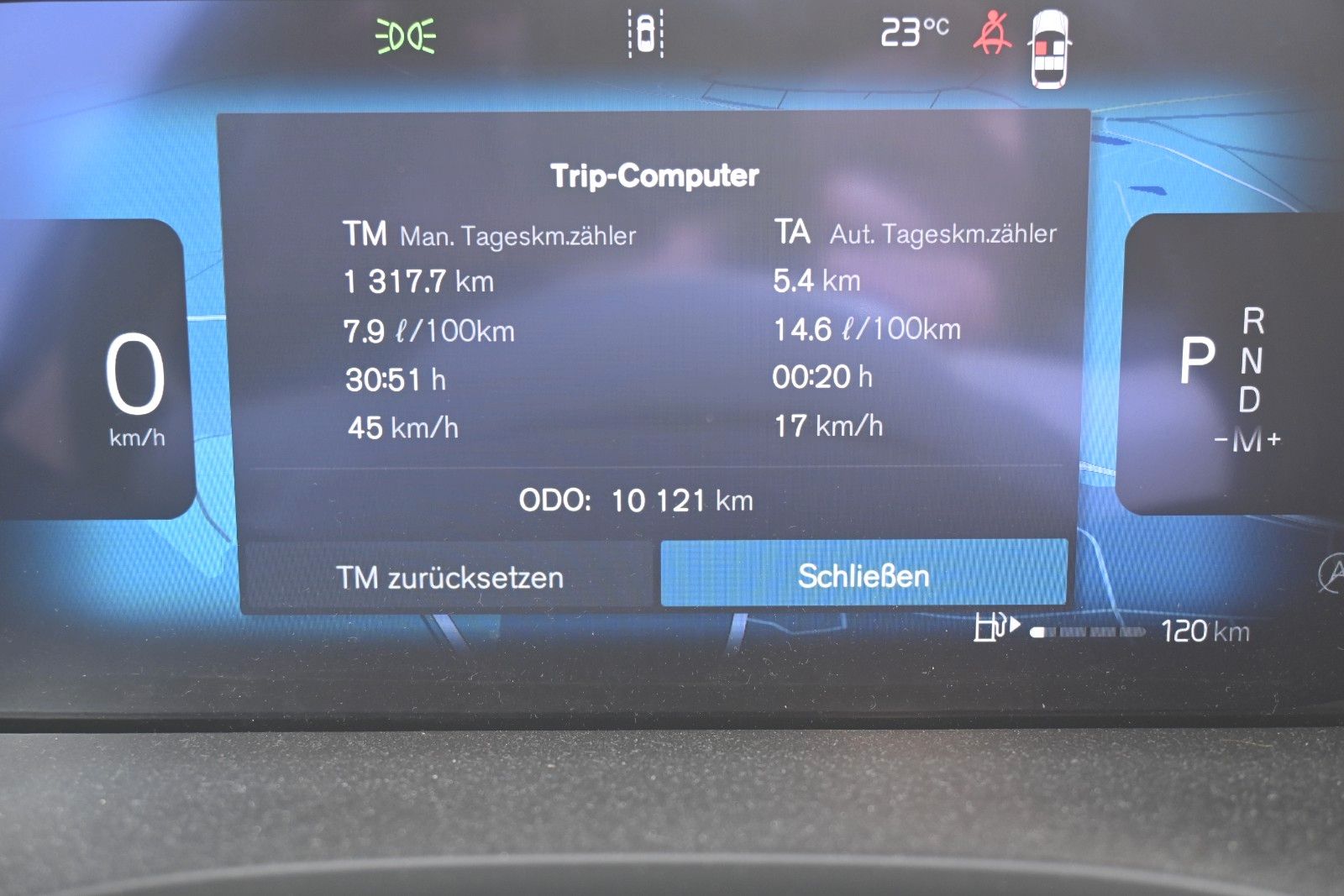 Fahrzeugabbildung Volvo XC60 B5 B  Ultra Dark AWD*B&W*PANO*LUFT*AHK*