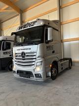 Mercedes-Benz Actros 1843 Luft beide Achsen / 7 Sitze - Angebote