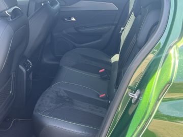 Peugeot 308 GT 1.2 PureTech 130 360+Kam.+KeyLess+Massage