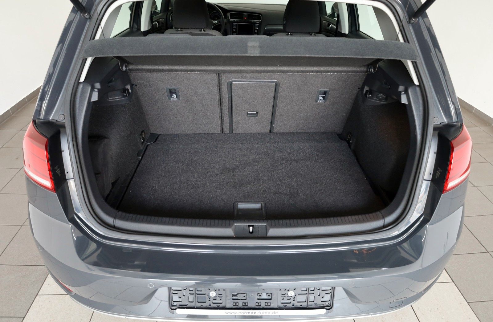 Fahrzeugabbildung Volkswagen Golf VII Lim. Comfortline BMT,PDC v.h.,SR+WR