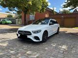 Mercedes-Benz E 220 d T *AMG*PANORAMA*BURMESTER*AHK*TOP! - gebrauchte Mercedes-Benz E 220 aus dem Jahr 2022
