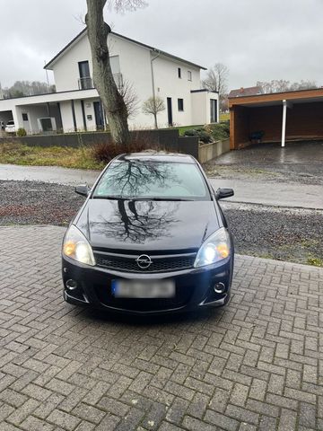 Opel Astra H OPC 240PS / Recaro / Xenon