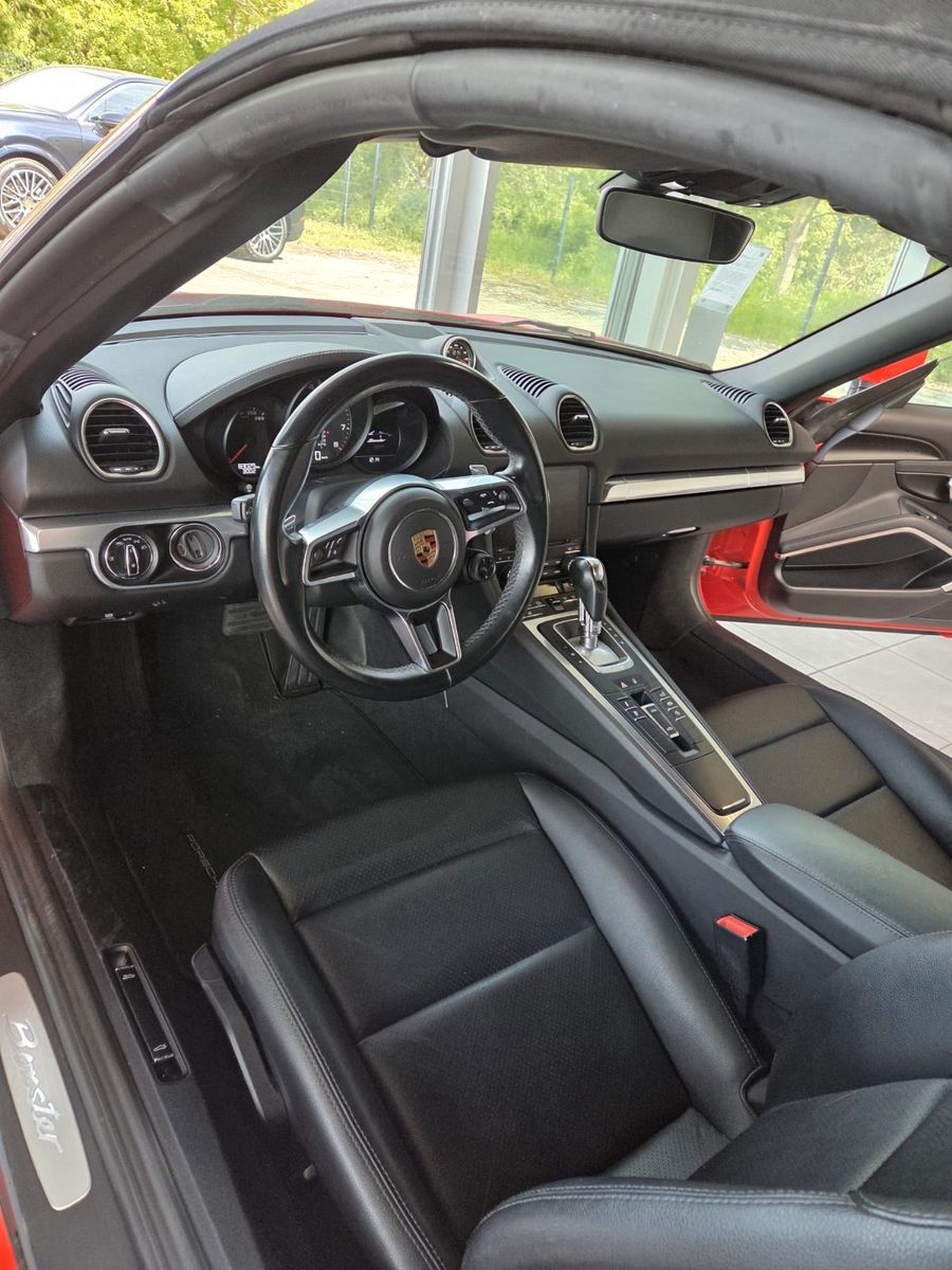 Fahrzeugabbildung Porsche Boxster/718/Lava-Orange/Sport Chrono/20 ZOll