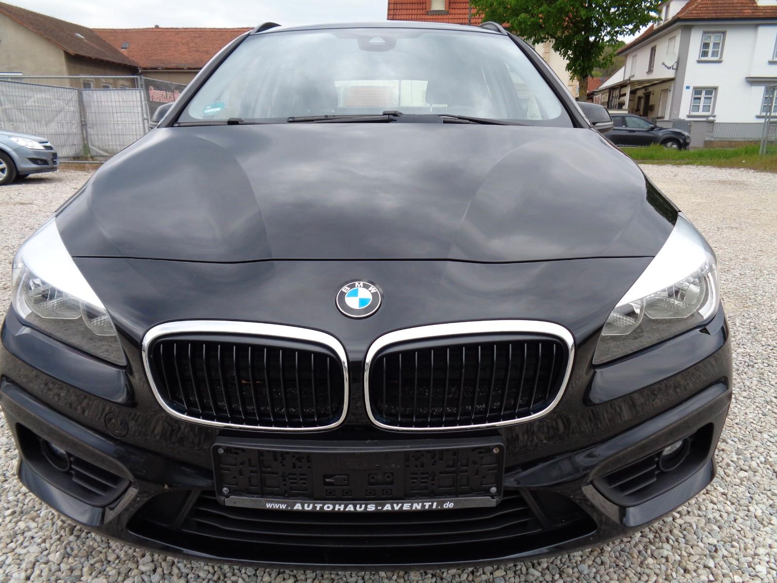 BMW 218 i  Active Tourer Navi Tempo. Shz