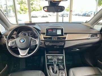 BMW 225 Active Tourer - 11