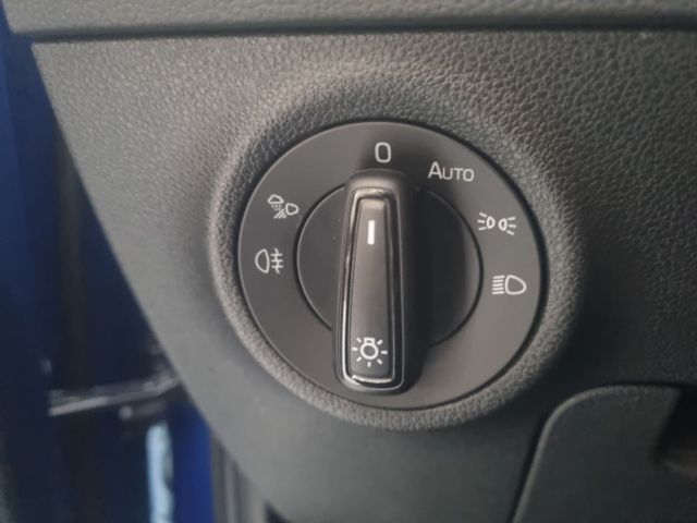 Fahrzeugabbildung SKODA Karoq 1.5 TSI DSG Sportline LED MATRIX