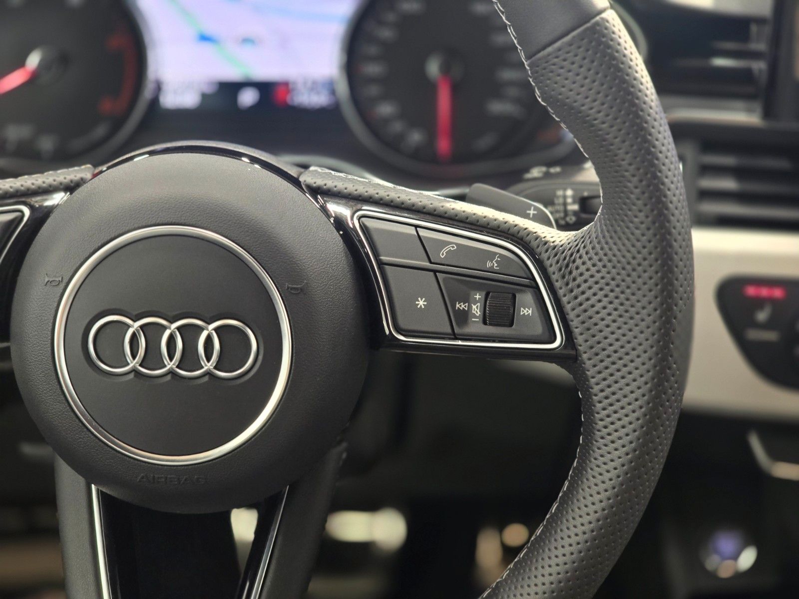 Audi A4 35 Avant 2.0 TDI S-tronic 2X S line/LED/Navi foto 22