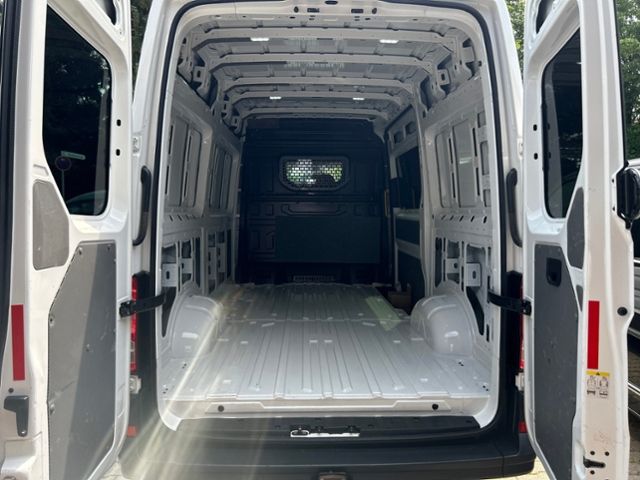 Fahrzeugabbildung Volkswagen Crafter KASTEN 2,0 TDI 4MOTION L2H2 DAB CLIMATRO