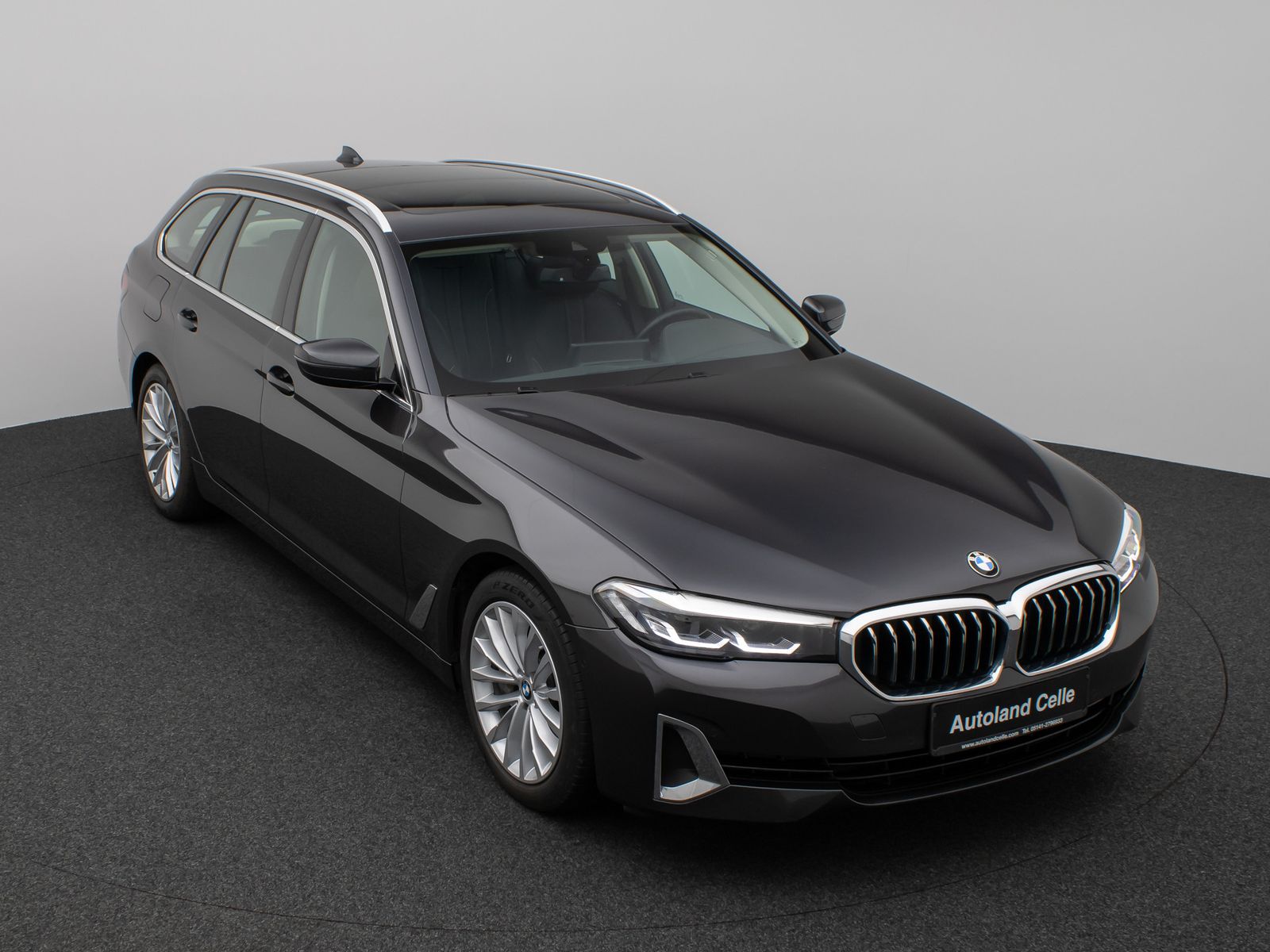Fahrzeugabbildung BMW 530d Luxury Line Panorama Kamera DAB HiFi Alarm