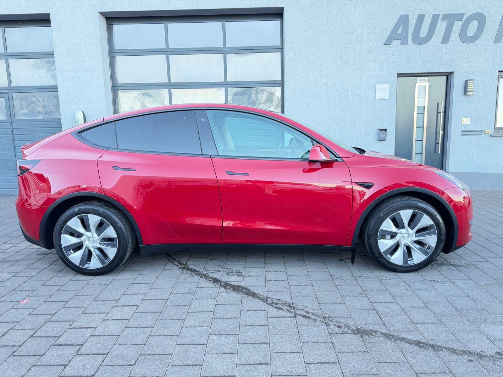 Tesla Model Y Long Range AMD RYZEN AHK 1. Hand foto 2