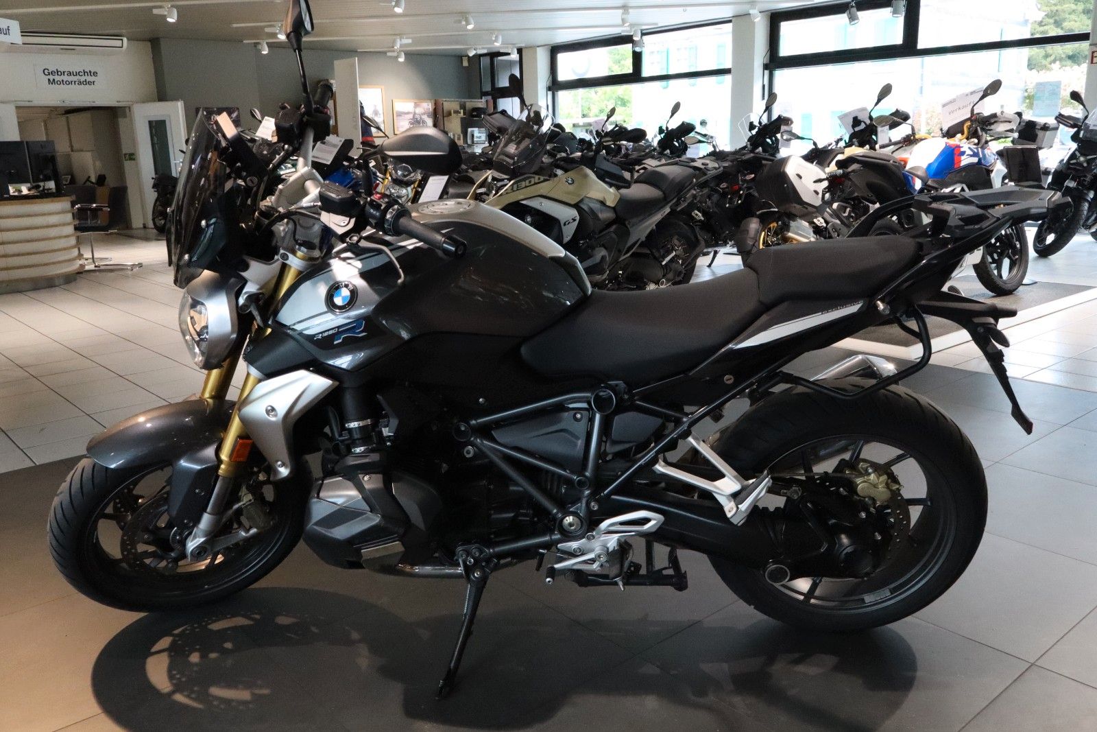 Fahrzeugabbildung BMW R1250R Style Exclusive