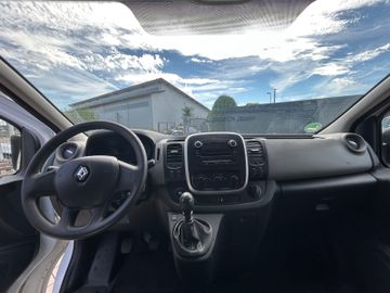 Renault Trafic - 10