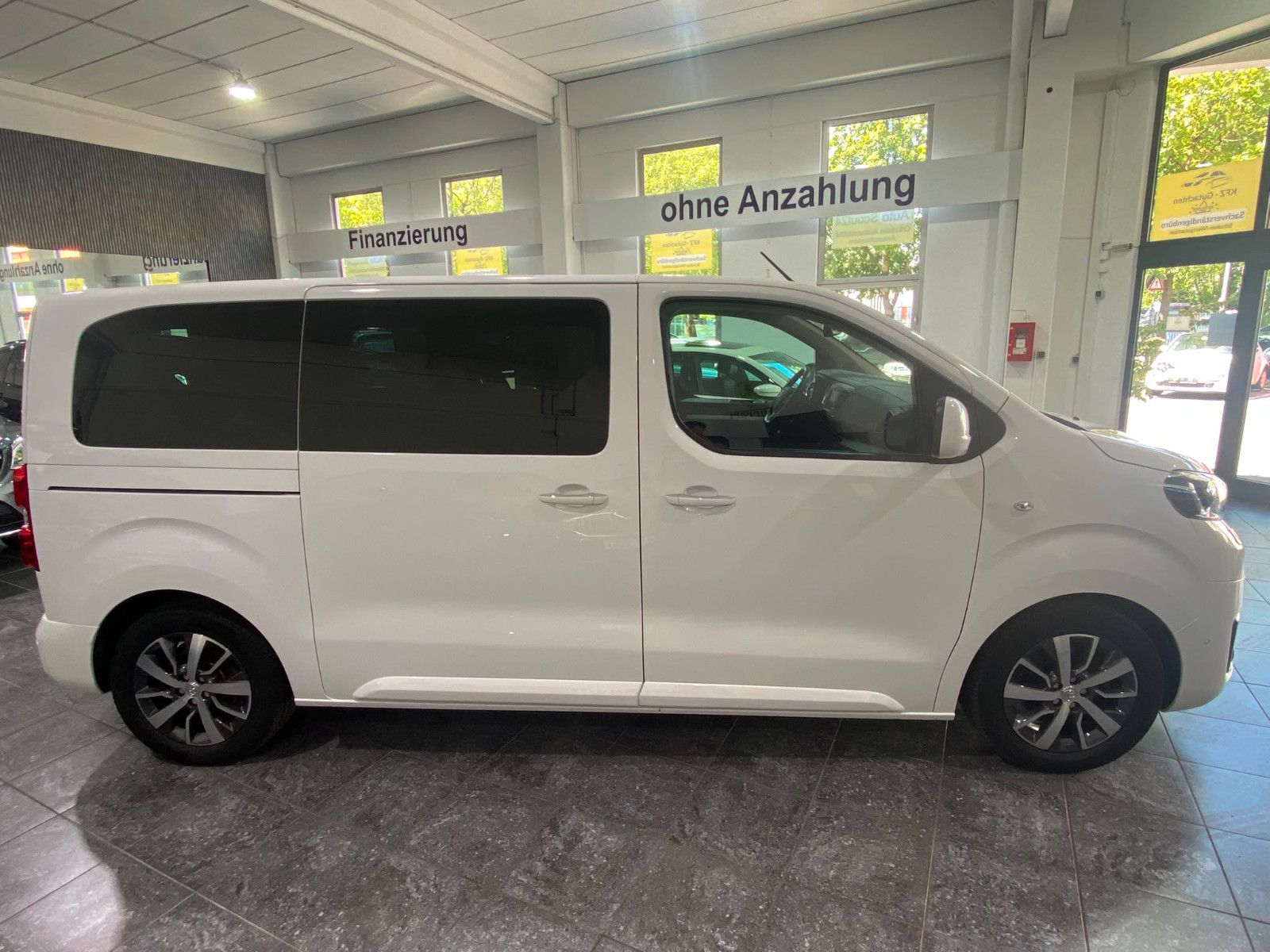 Toyota Proace 2,0HDI*Executive*leder*Pano*Xen*Sthz*Voll imagem 2