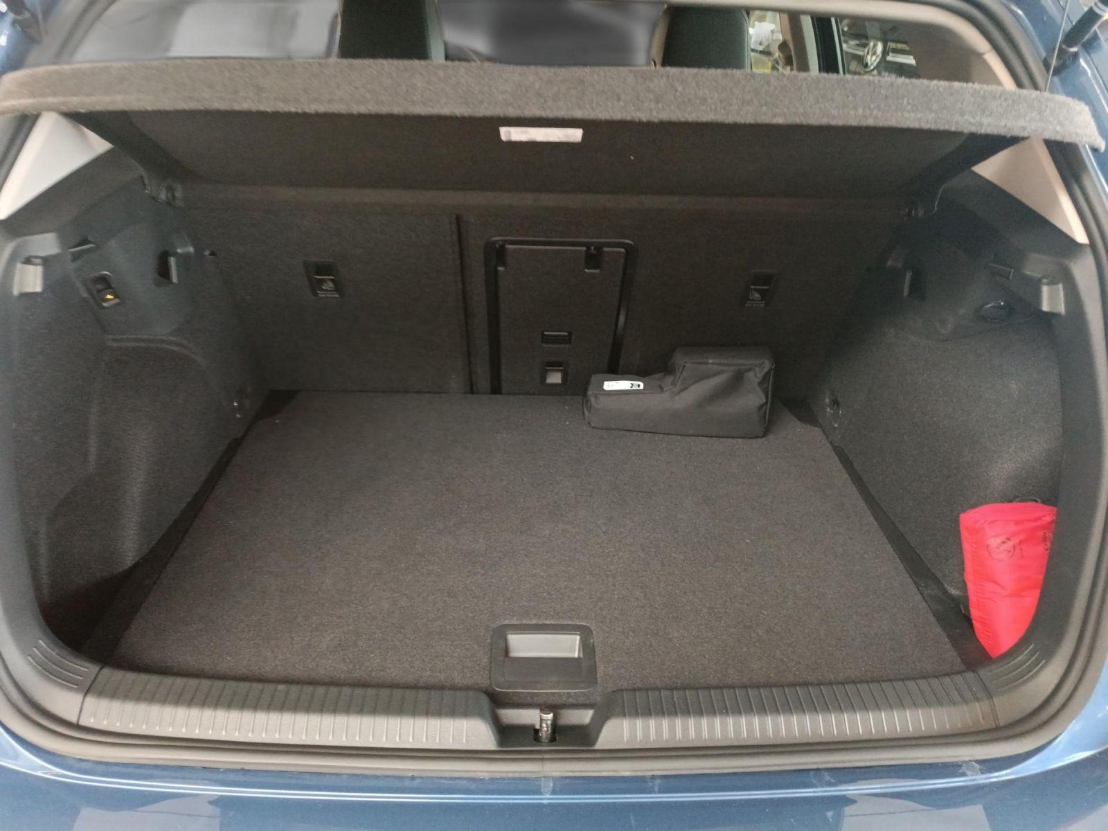 Volkswagen Golf VIII 1.5 eTSI Goal DSG *LED+*AHK*NAV*SHZ*, миниатюра 21