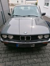 BMW e30 325e Oldtimer - BMW 325 aus 1986: 325e