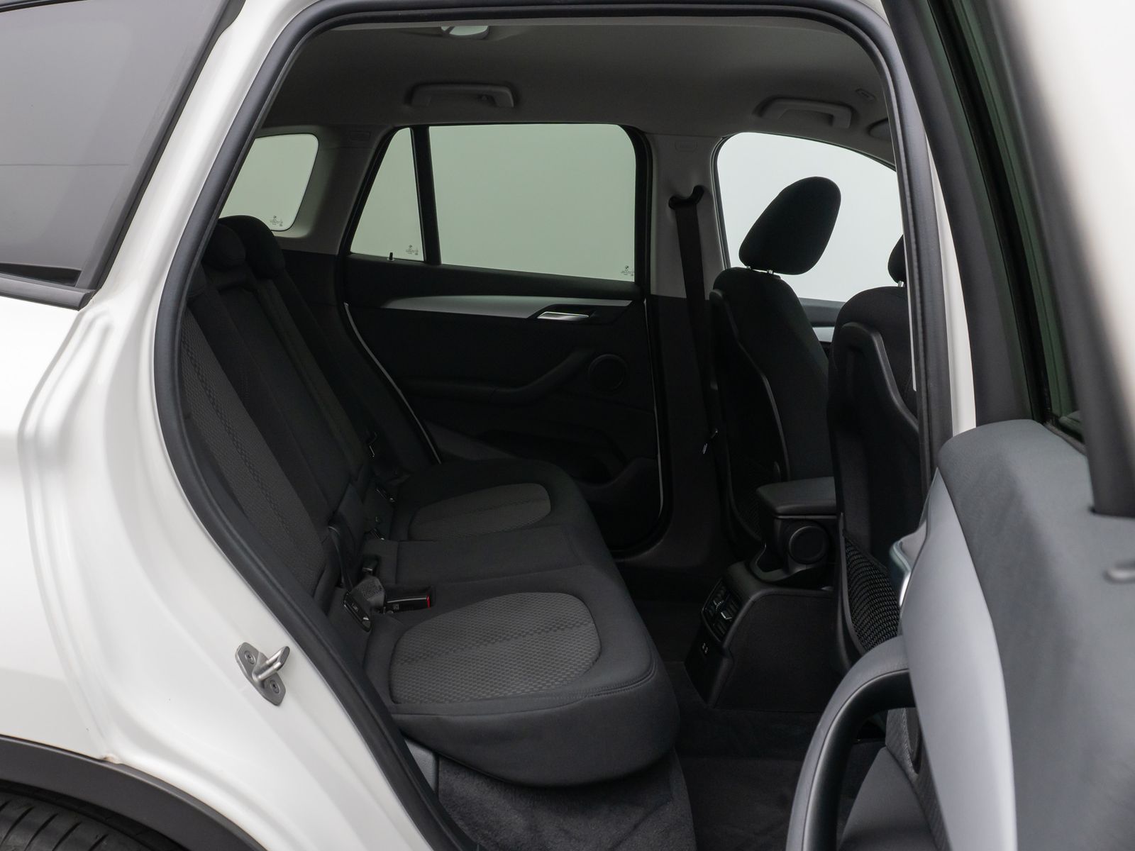 Fahrzeugabbildung BMW X1 xD25e Parkassist DAB Navi Geschwindigkeitsreg
