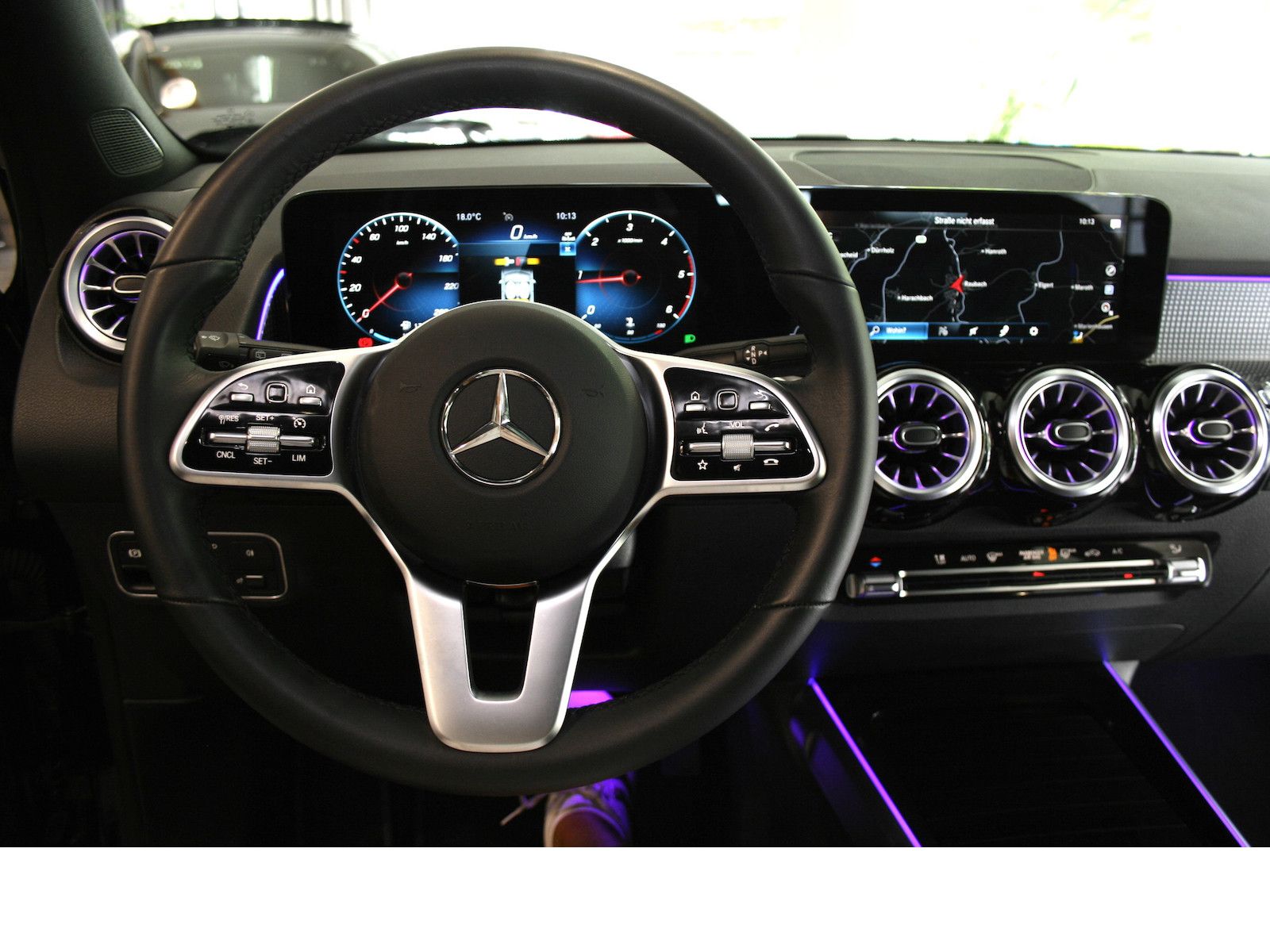 Fahrzeugabbildung Mercedes-Benz GLB 200 d Progres.*LED*Polster schwarz/braun*Kam