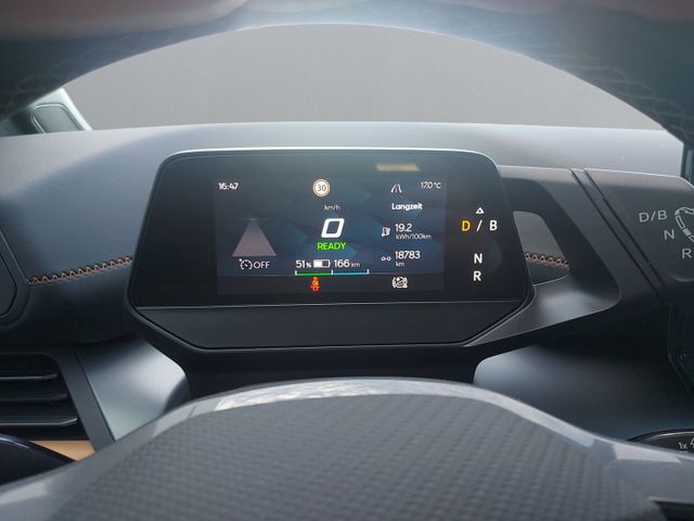 Born 150 kW Navi Digitales Cockpit, LED,ACC,PDC