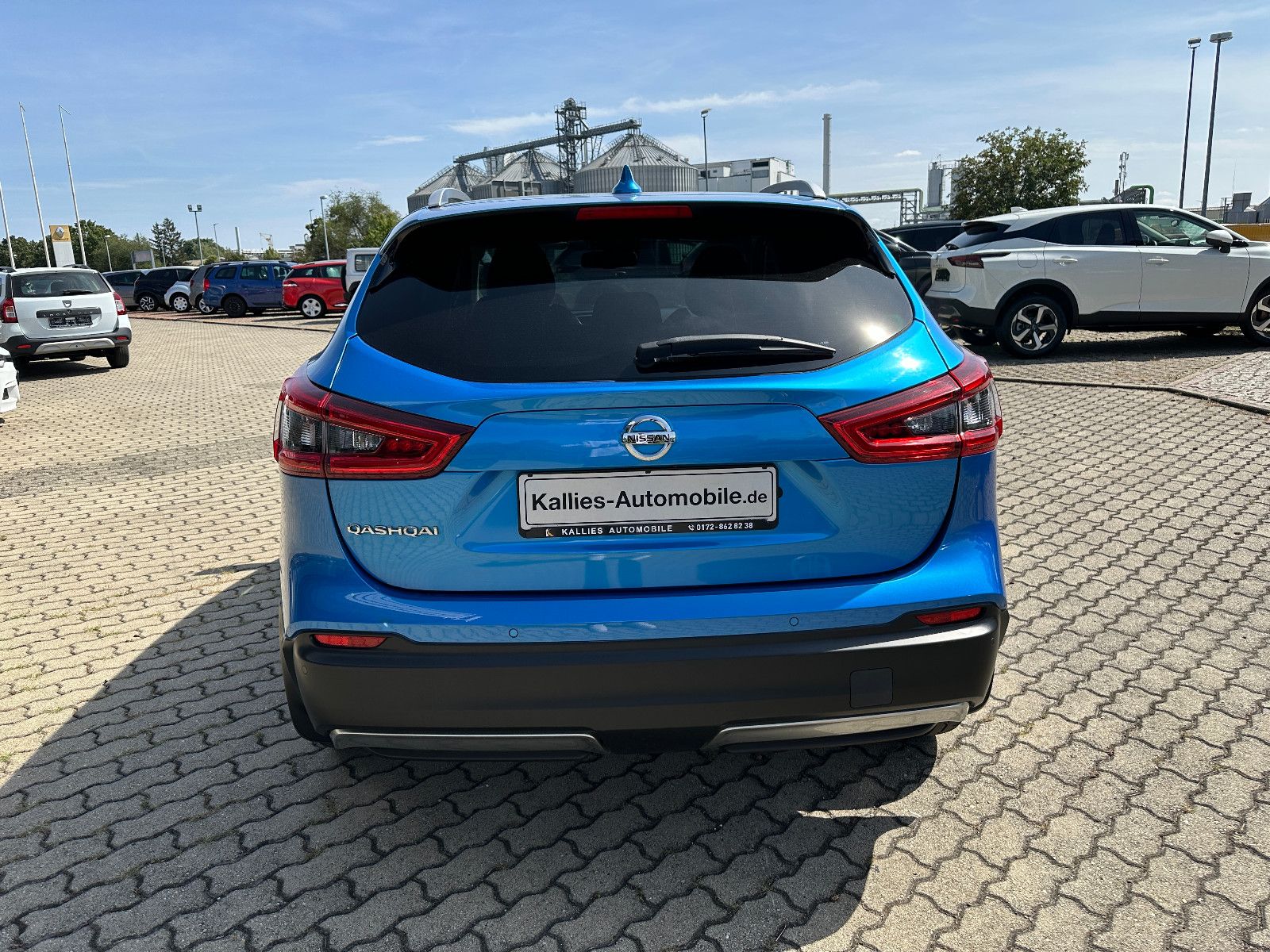 Fahrzeugabbildung Nissan Qashqai 1.2 Tekna  T.LEDER+360+SHZ+NAV+PANO