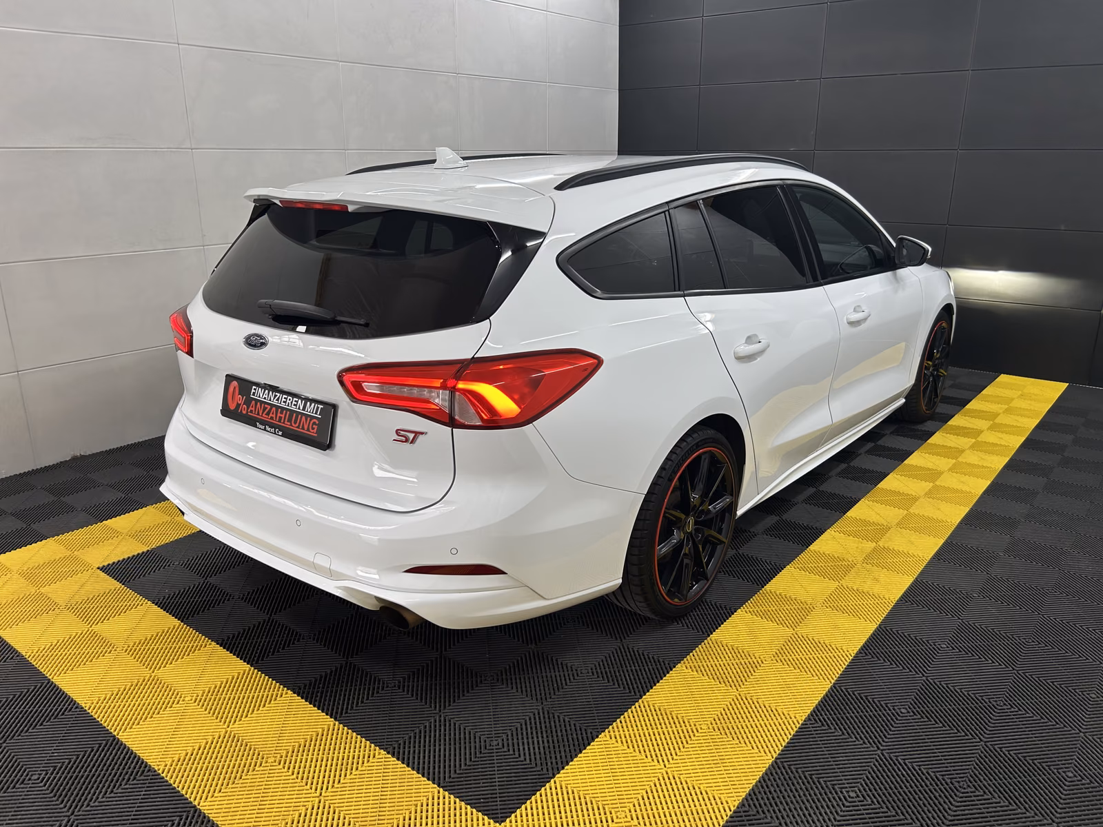 Ford Focus ST+ACC+HUD+Ambiente+B&O+Recaro+LED+Subwoof