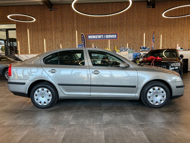Skoda Octavia *TÜV0328*SCHECKHEFT*TEMPO*AHK*KLIMA*PDC