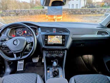Volkswagen Tiguan - 11