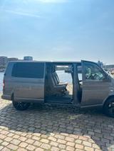 Volkswagen T5 Caravelle 4 Motion lang - Volkswagen T5 Caravelle mit Diesel-Antrieb: Kleinbus