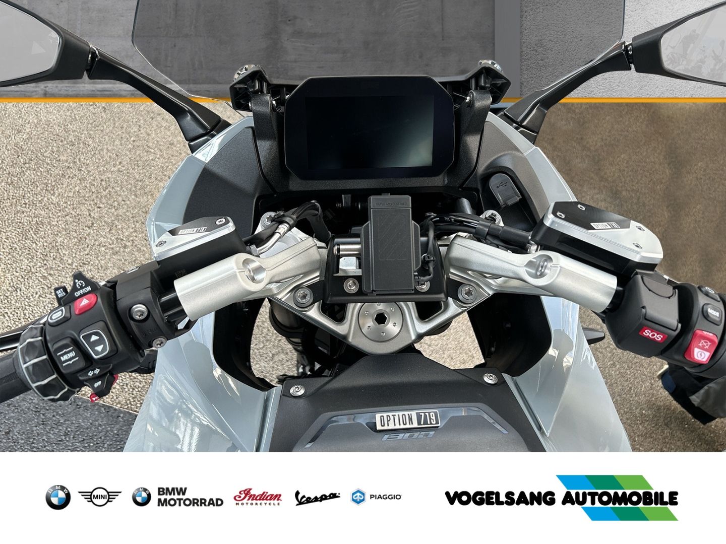 Fahrzeugabbildung BMW R 1300 RS Option 719, Dynamik-Paket, Komfort-Pak