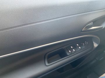 Jeep Avenger 1.2 Summit Kam.+KeyLess+SHZ+ACC+LM+PDC