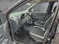 Fahrzeugabbildung Lodgy Stepway Selection Selection dCi 115 7 Sitz