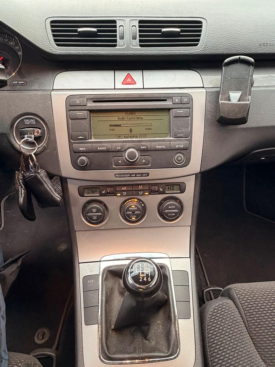 Volkswagen Passat 2006 — photo 7