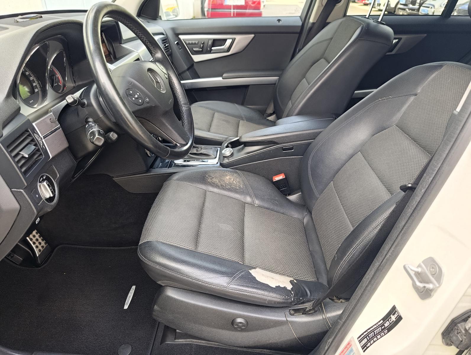 Mercedes-Benz GLK350 2011 — photo 9