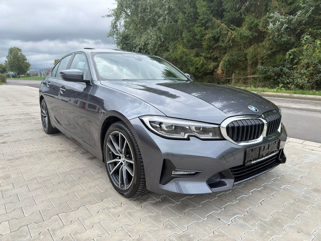 Image of BMW 320