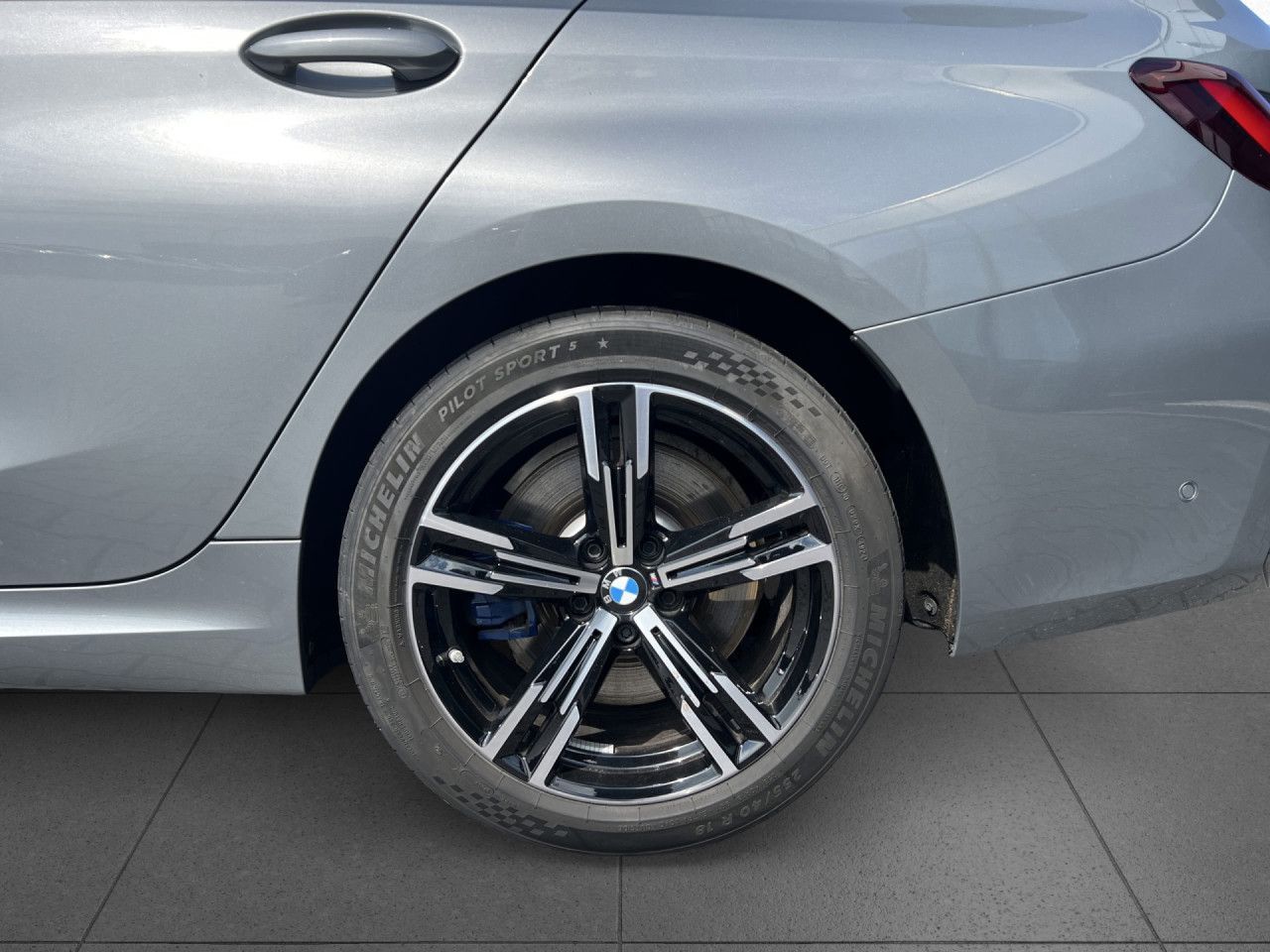 BMW 330 - Bild 20