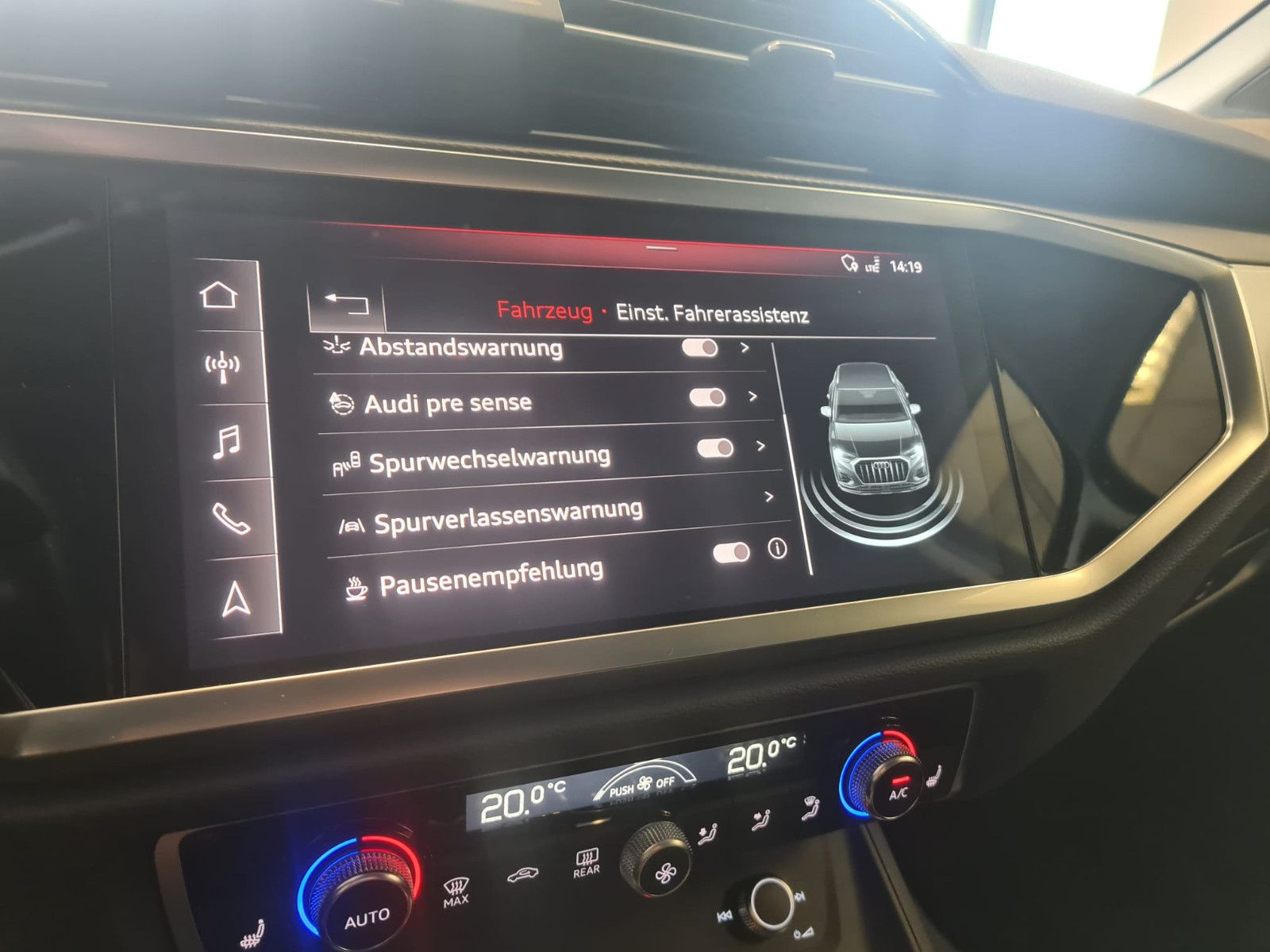 Fahrzeugabbildung Audi Q3 35 TFSI / LED / NAVI / AHK / VIRTUELL