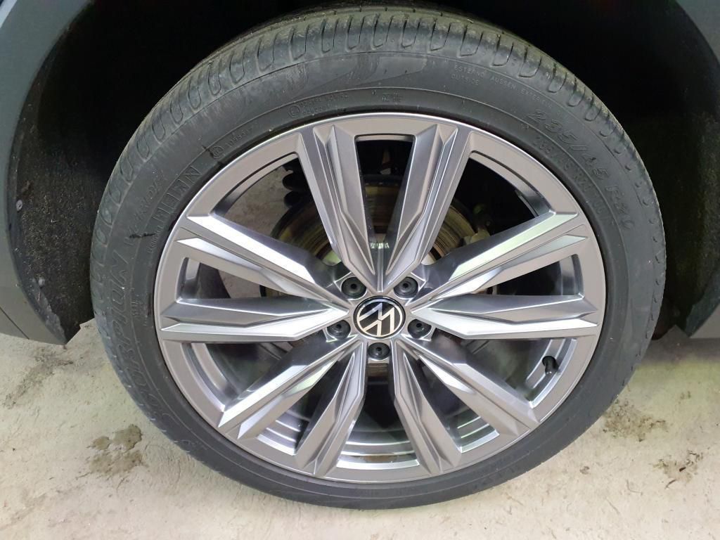 Volkswagen Tiguan Elegance 1.4 TSI eHybrid 180kW AHK*Pano