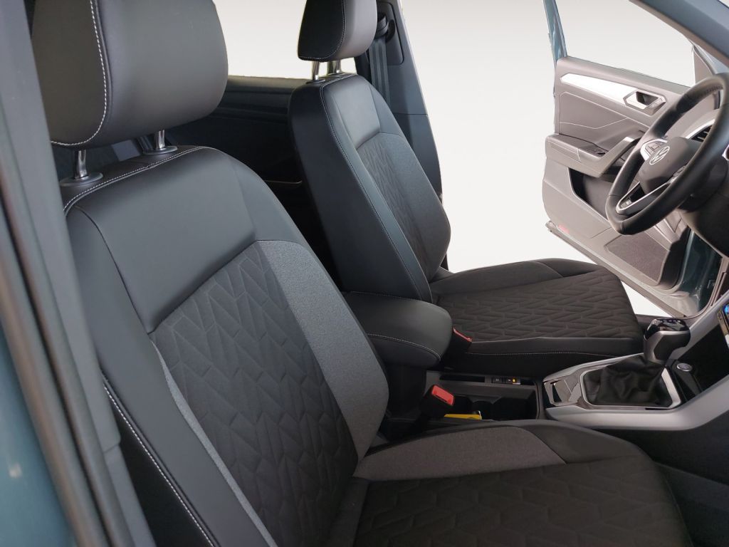 Fahrzeugabbildung Volkswagen T-Roc 1.5 TSI DSG GOAL STHZ,LED,SH,PDC