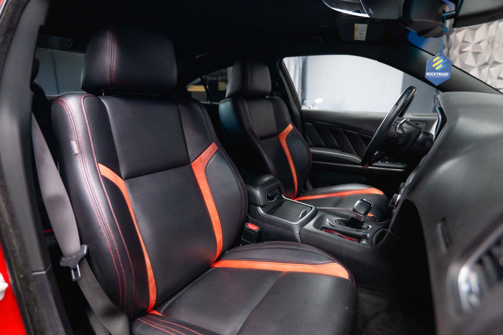 Fahrzeugabbildung Dodge Charger 3.6 FULL SRT Night Package *LED*Kamera*