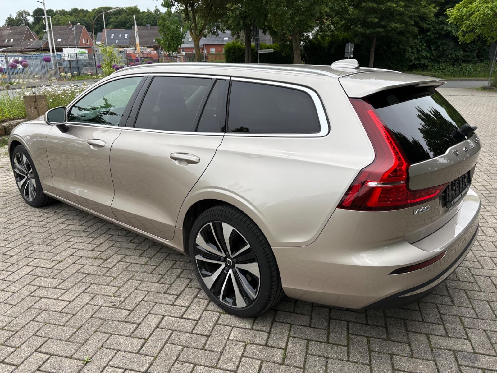 Volvo V60 B4 Plus Bright