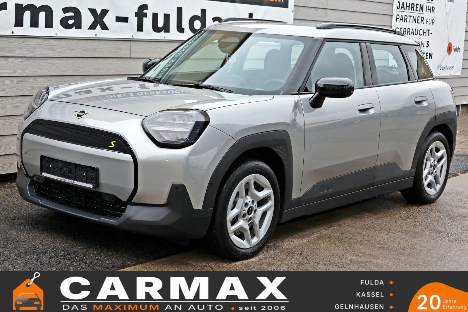 Fahrzeugabbildung MINI Aceman SE Essential Trim,LED,CarPlay,LED, 160kW!