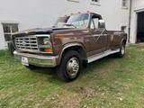Ford F 350, Pickup, zwillingsbrreift, leichter Streif - Ford F 350