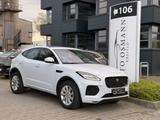 Jaguar E-PACE Chequered Flag AWD / TOTW. / RFK / AHK - Jaguar E-Pace mit Schiebedach