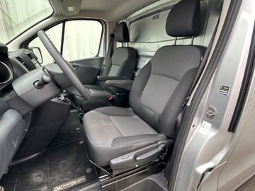 Renault Trafic - 11