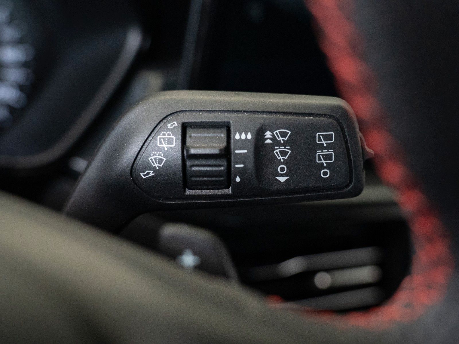 Fahrzeugabbildung Ford Focus Turnier ST-Line AUTOM./WINTER-P./AHK