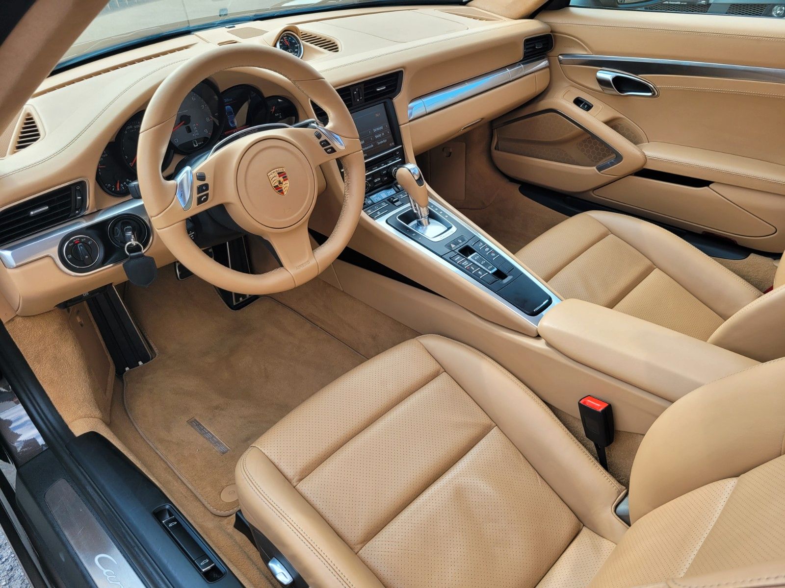 Fahrzeugabbildung Porsche 991 Carrera S/Chrono/Abstand/Pan./PASM