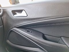 Fahrzeugabbildung Opel Crossland Elegance 1.2 Turbo, Navi, RFK, SHZ