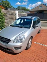 Kia Carens - gebrauchte Kia Carens aus dem Jahr 2009