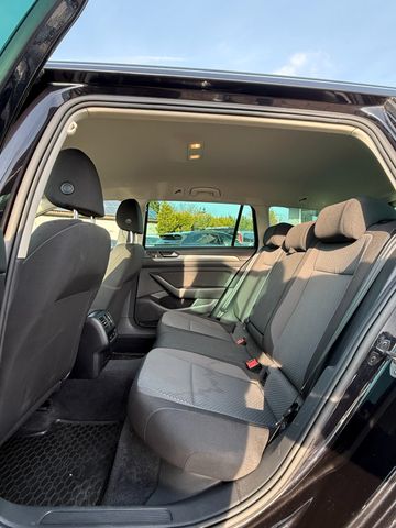 VW Passat Variant