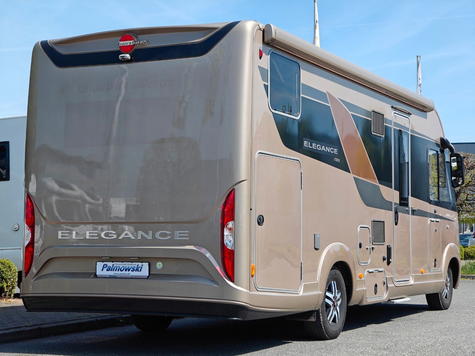 Fahrzeugabbildung Bürstner Elegance I 728 G - 150PS, SAT, TV, Navi, 2x AGM