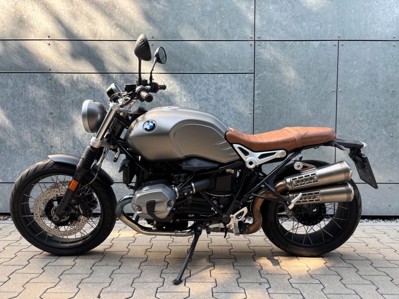 Fahrzeugabbildung BMW R nine T Scrambler